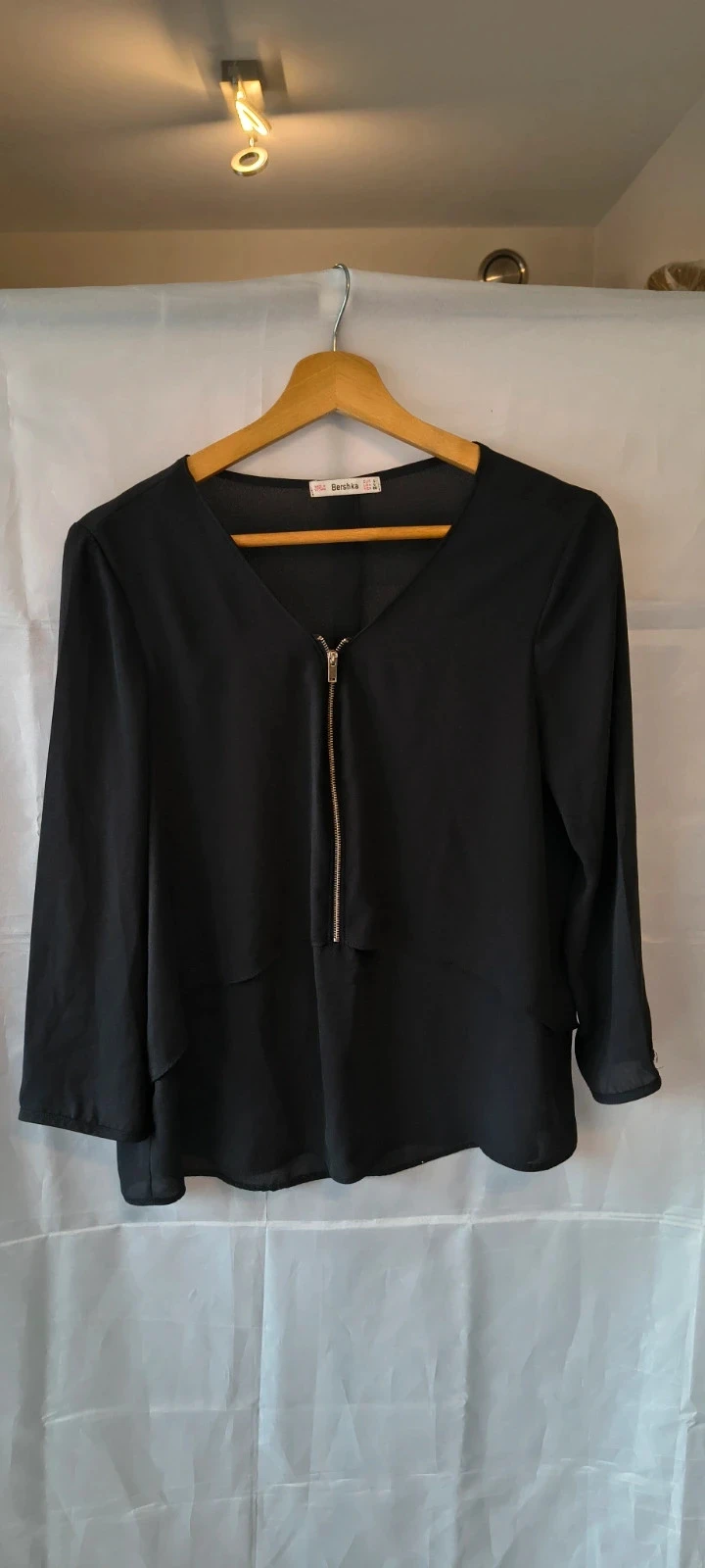 Blusa preta Bershka com zíper elegante – tamanho L – look elegante |#291 – photo 2